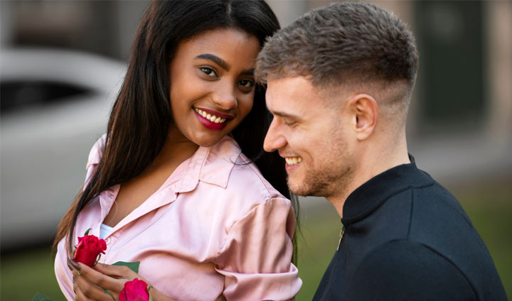 6 Things A Woman Does Only For The Man She Loves